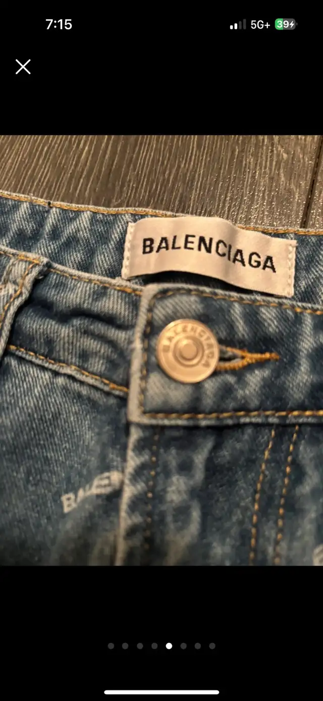 Women’s Balenciaga Jeans Size 27 in Women's - Bottoms in City of Toronto - Image 6