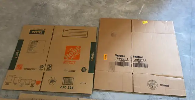 Moving boxes - various sizes 62863730618497124