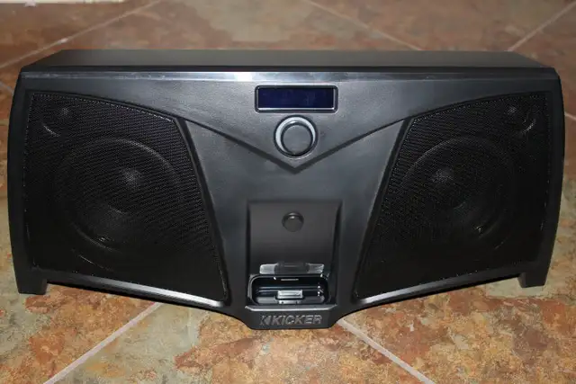 Custom made Bluetooth Stereo speakers dock  Brands available!!! in Speakers in Mississauga / Peel Region - Image 4