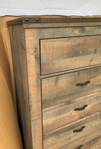BRAND NEW Ashley's Trinell 5 Drawer Chest in Dressers & Wardrobes in Windsor Region - Image 2