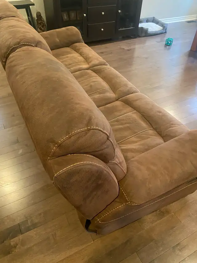 recliner couch and love seat62863281073411121