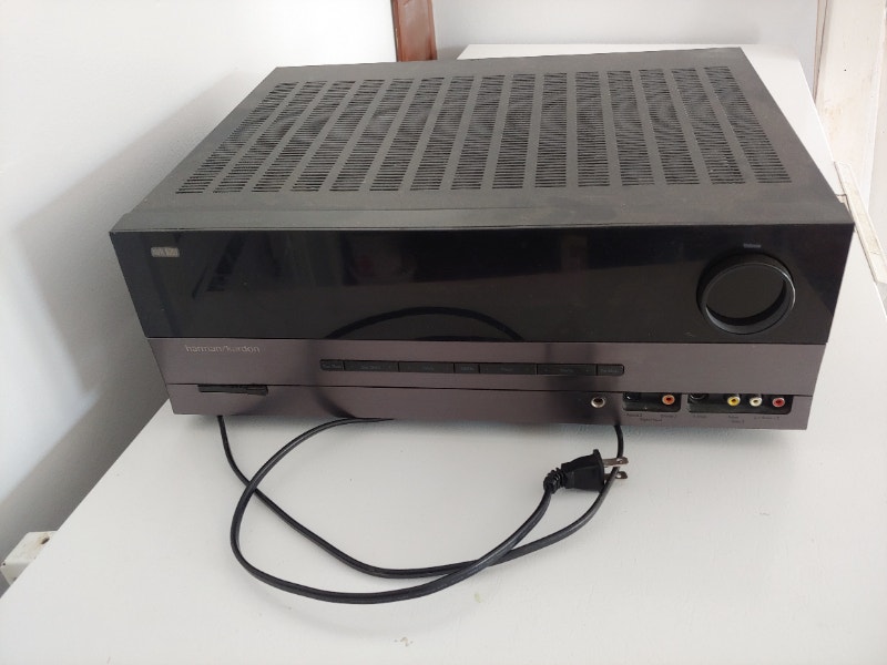 Harmon Kardon AVR 154 5.1 Ch Home Theater Surround Receiver Stereo