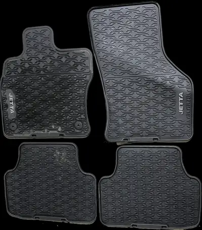 Genuine VW Winter car mats fits 2020 Volkswagen Jetta Set of four Excellent condition