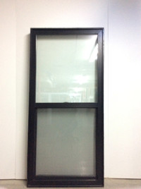 10122GH Fenêtre Guillotine HYBRIDE Noir Stock B Intérieur 36x76