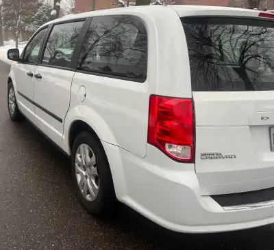 2015 Dodge Grand Caravan – Stow ’n Go – $6,900 OBO Selling our 2015 Dodge Grand Caravan with 170,000...