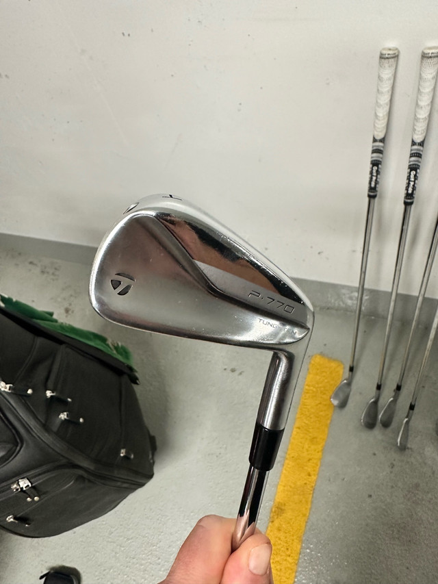 TaylorMade P7MC/P770 Combo Iron Set in Golf in Calgary - Image 4