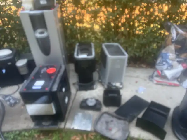 Industry Keurig machines coffee machine,cub dispenser, juice jug in Coffee Makers in London - Image 4