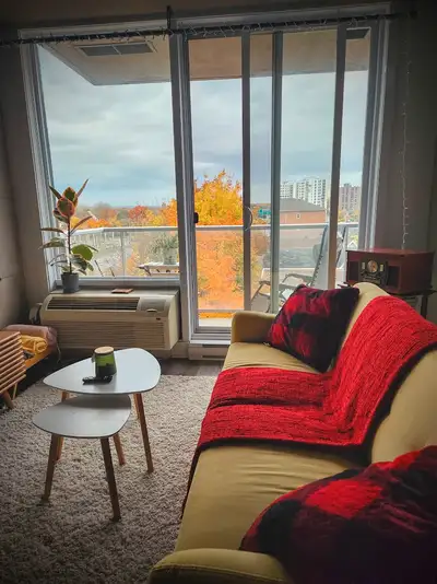 I'm looking to sublet my spacious one-bedroom apartment in Hull from July 1st to August 31st. Here a...