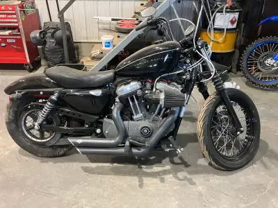 Harley 1200. Stage 5 engine kit Vance’s and Hines exhaust Fairly new tires maybe 1000 kms on them Fa...