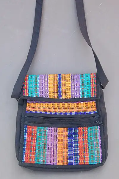 Central/S. American  med. shoulder Carry Bag / Pouch /Purse, View more