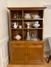 Solid wood sideboard with Hutch
