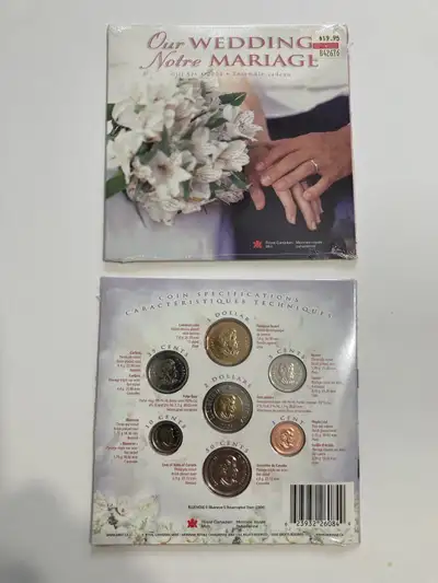 Capture a moment in time with this Royal Canadian Mint 2004 Wedding Gift Set! This previously owned...