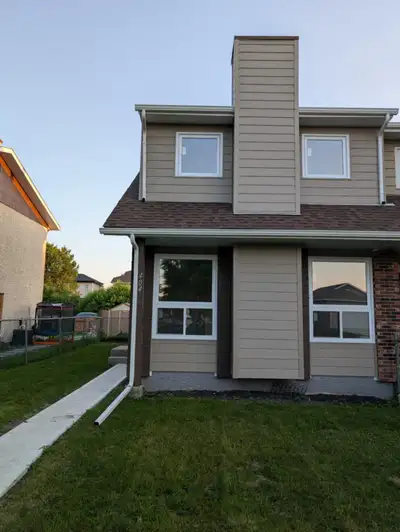 Newly Renovated 3 Bedroom House For Rent In Riverbend
