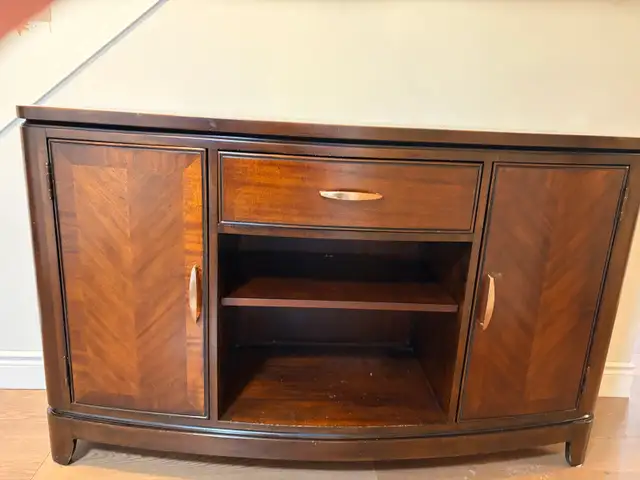 Sideboard Cabinet in TV Tables & Entertainment Units in Mississauga / Peel Region - Image 3