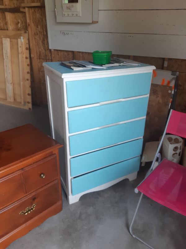 Free dressers Free Stuff Peterborough Kijiji