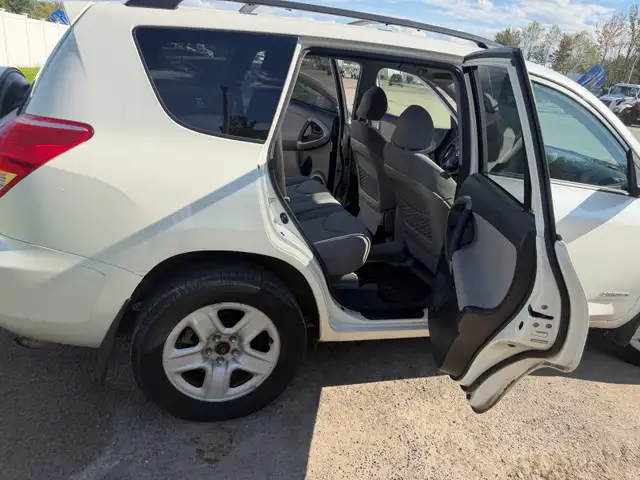  2007 RAV4 very clean556564785199861764
