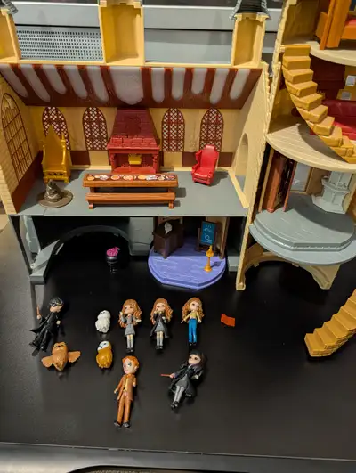 Harry Potter Castle and figure toy lot, View more