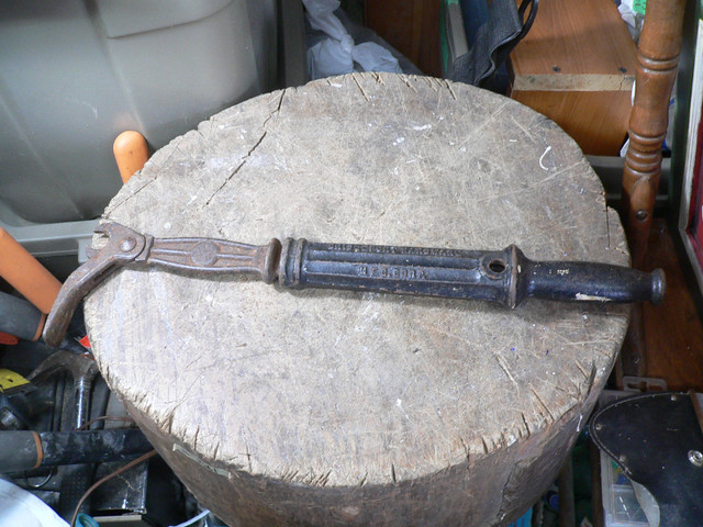 plusieurs outils antiques a différent prix dans Outils à main  à Lanaudière