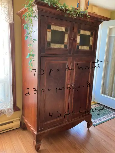 armoire en bois $250.00, View more
