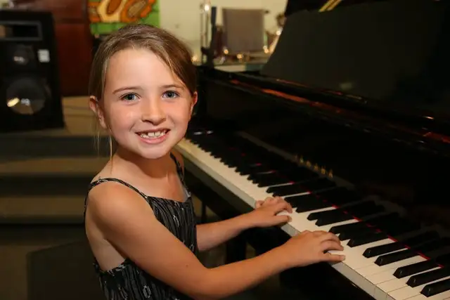 Piano Lessons504016697757552645