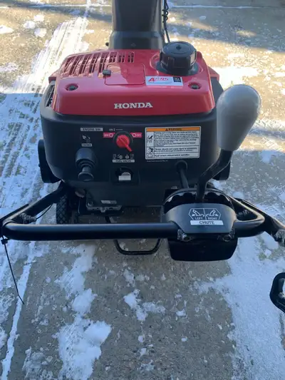 Honda HS720 SnowBlower , View more