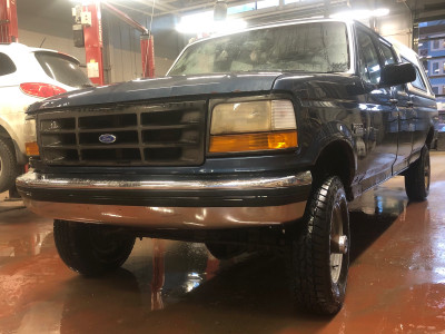 1994 F350, crew cab, gas, auto 4x4