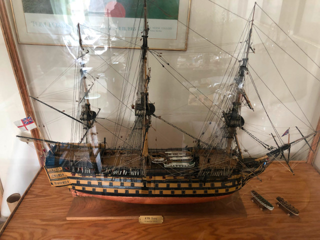 40" PROFESSIONAL MODEL OF HMS VICTORY in Arts & Collectibles in Bedford