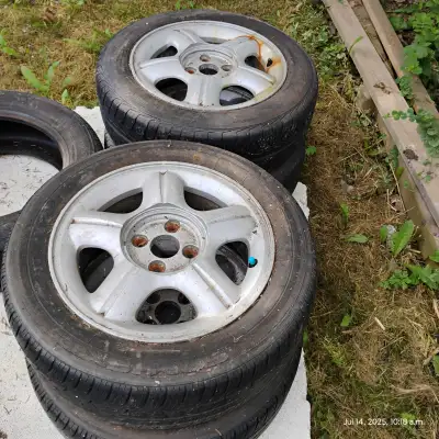 Original Honda 4 stud 15 Alloy wheel set for sale. Keep two sets of wheels and Exchange in the winte...