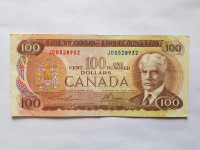 Bank of Canada Hundred Dollars Dollar 1975 Lawson-Bouey Banknote