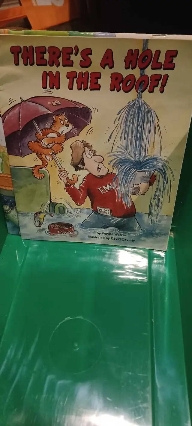 Box of children's books in Children & Young Adult in Mississauga / Peel Region - Image 5