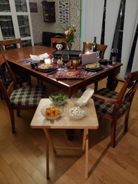 Table de cuisine avec chaises