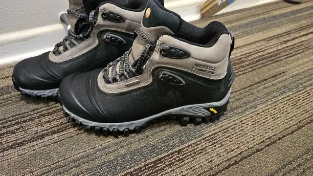 Merrell Women's Thermo 6  Winter Boot sz6.5 in Women's - Shoes in Edmonton - Image 3