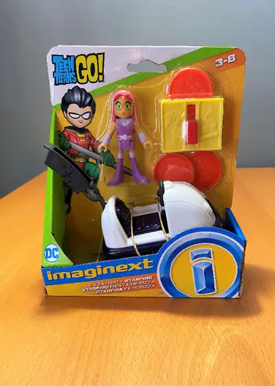 Fisher-Price Imaginext Teen Titans Go! Pizza Party Starfire -NEW, View more