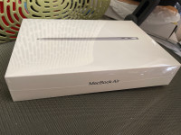 Apple MacBook Air M1 8/256 13.3 inch sealed New in Box