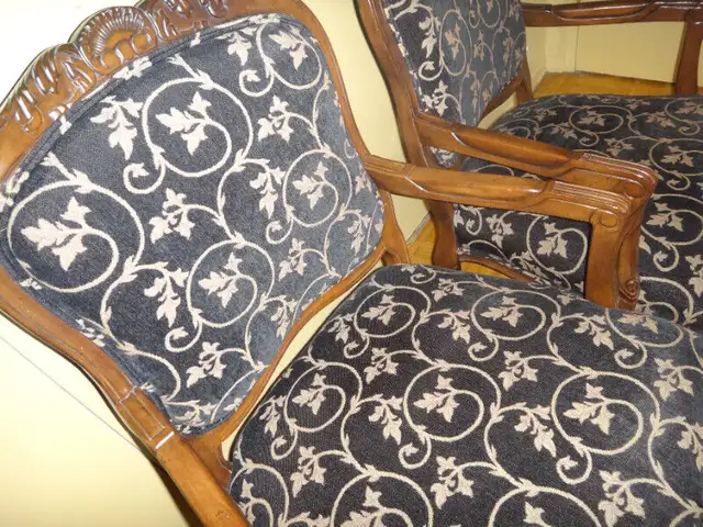 Armchair (set of 2) in Chairs & Recliners in City of Toronto - Image 4
