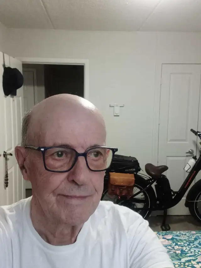 senior male looking for mature lady for ebike rides or trips.