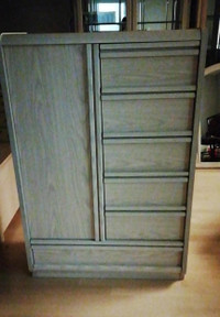 6-Drawer and 3-Adjustable Shelves Oak Wardrobe