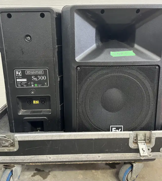 Pair EV Sx300E 12” two way 300 watt speakers Good condition in Pro Audio & Recording Equipment in London - Image 3