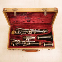 Old Clarinet that is complete but needs work.