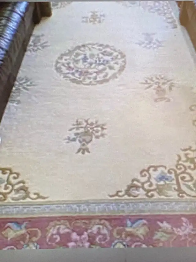 Wool Rug 9’x12’ in Rugs, Carpets & Runners in City of Toronto - Image 2