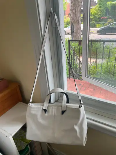 Sac à main en bandoulière Zara blanc cassé, View more