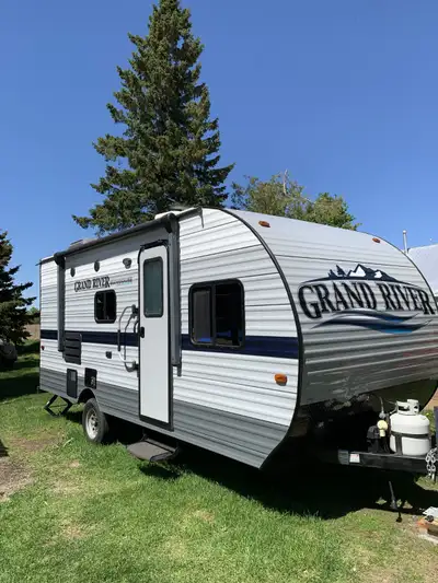Priced to Sell - VERY clean, very little use - comparable units currently advertised at $17-20K+. Ne...