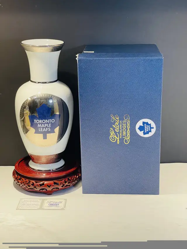 Sterling silver plated on porcelain flower vase in Arts & Collectibles in City of Toronto - Image 10