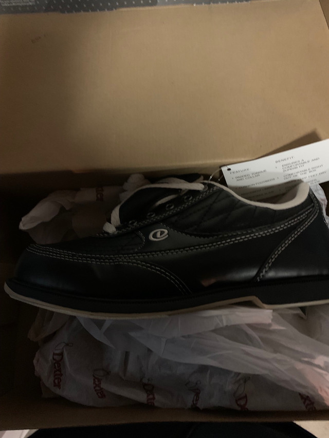 Men’s size 8 Bowling Shoes in Other in Hamilton - Image 2