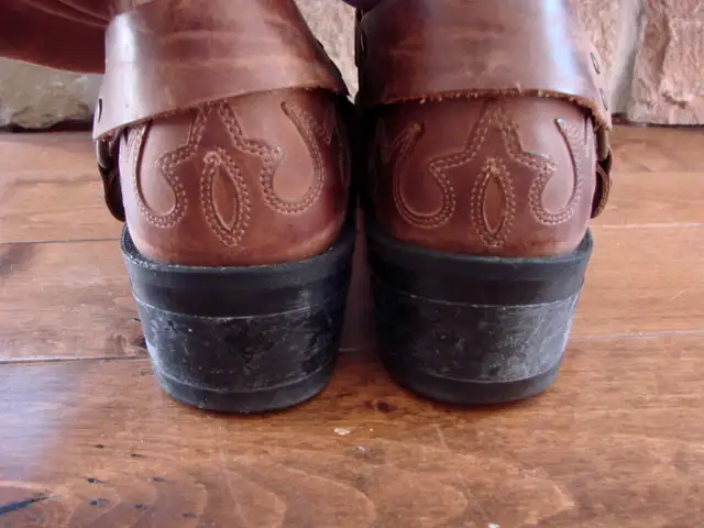 Boulet Brown Leather Harness Motorcycle Boots Mens Western Cowbo in Men's Shoes in Markham / York Region - Image 11