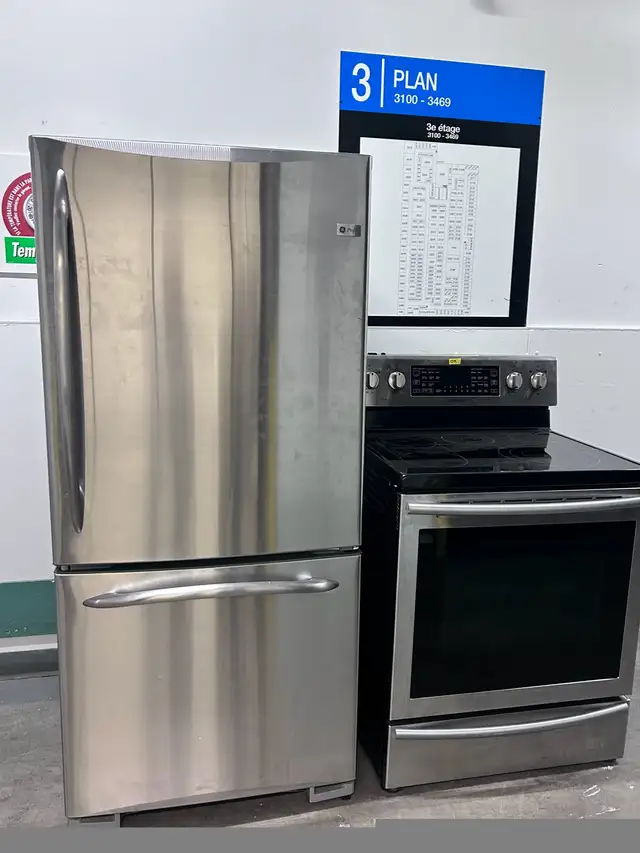 Frigidaire and stove perfect condition very nice in Stoves, Ovens & Ranges in City of Montréal - Image 6