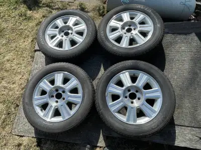 Jantes chromé 16 po. bolt pattern 5X108 (5X4.24) avec pneu 4 saison Yokohama AVID Touring P205/60R16...