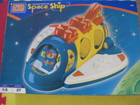 Toy Mega Bloks Space shuttle + 100 extra bloks