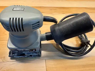 Porter Cable Model 340 Type 1 Finishing Palm Sander w/ Case, View more