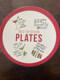 Christmas dessert plates set of 4 NEW